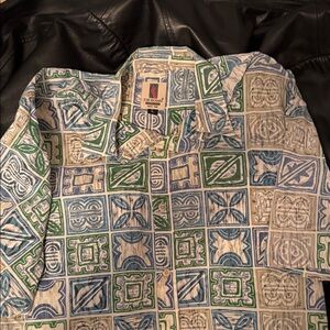 Tori Richard Blue and Green Patterned Casual Button Down Shirt